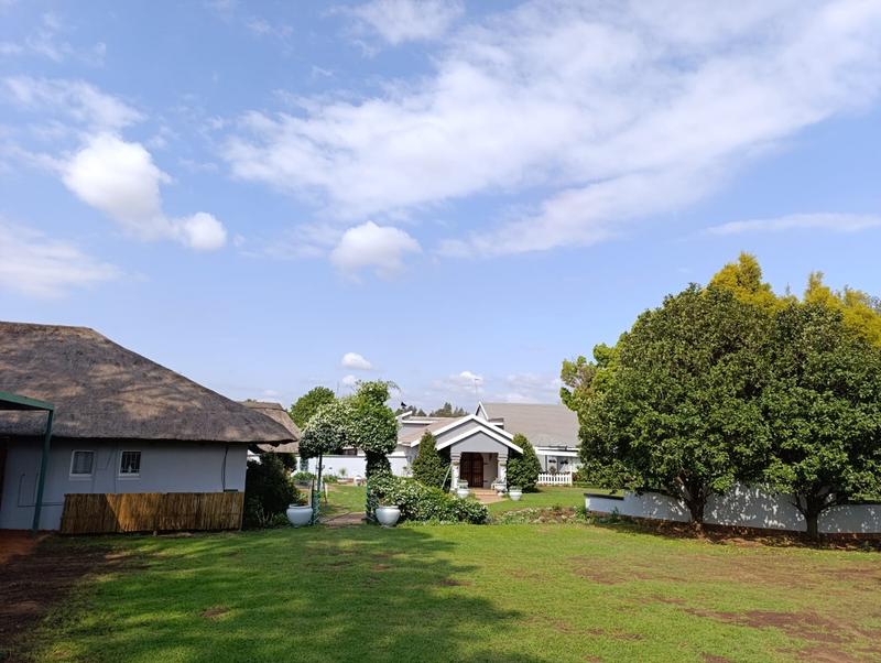 4 Bedroom Property for Sale in Middelburg Eastern Cape